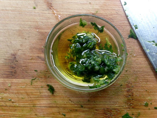 parlsey garlic pistou